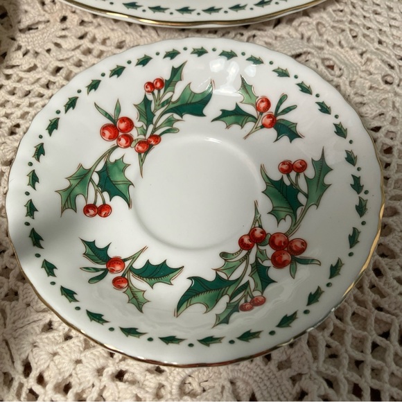 Waldman House A CUP OF CHRISTMAS TEA Teacup and Saucer w/Tom  Waldman House A cup of Christmas Tea Lot 10.5\